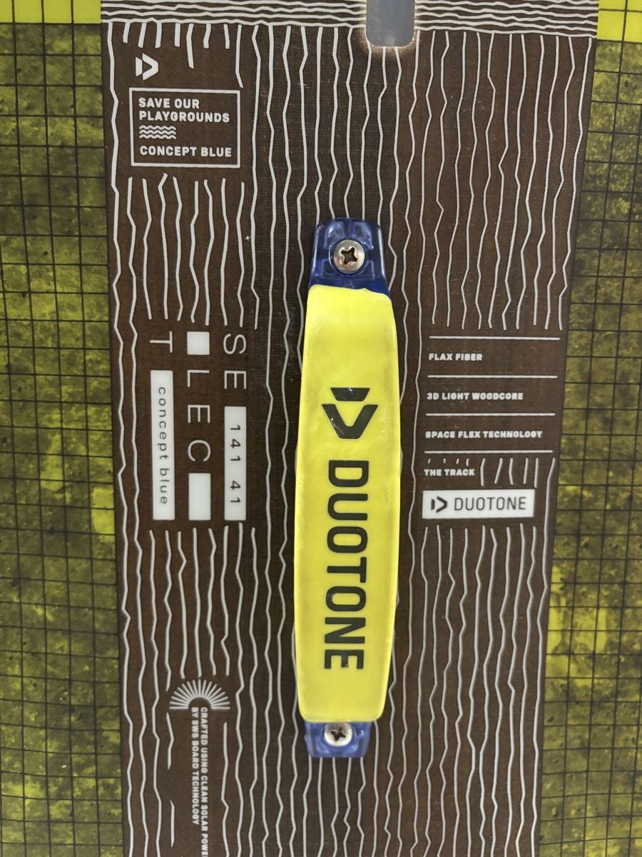 Duotone Kite: Planche de kitesurf Duotone 141 41 – Gebraucht aus Biel/Bienne von Claire_ch 2