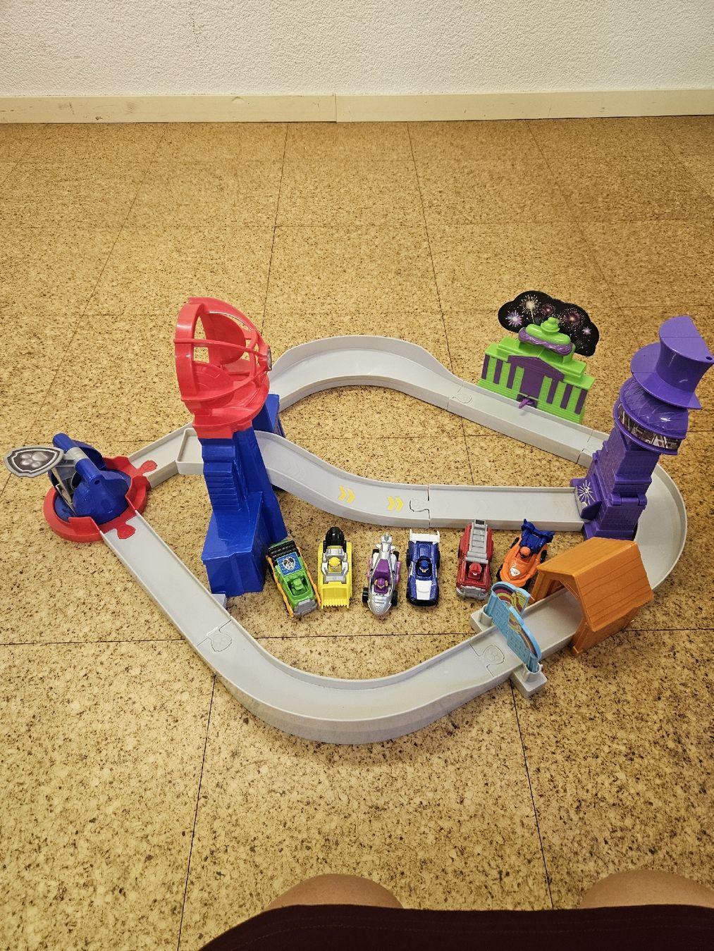 Giocattoli: paw Patrol Bahn und autos – Usato da Solothurn venduto da Jurimin