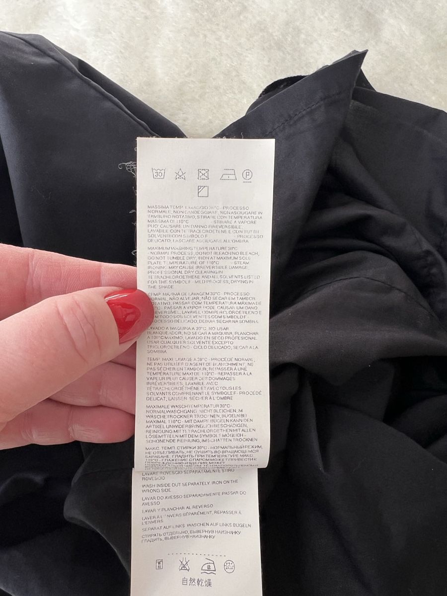 Armani Vestiti: Armani schwarzes Kleid Gr 36-38 – Usato da Basel venduto da Ksjusha 4