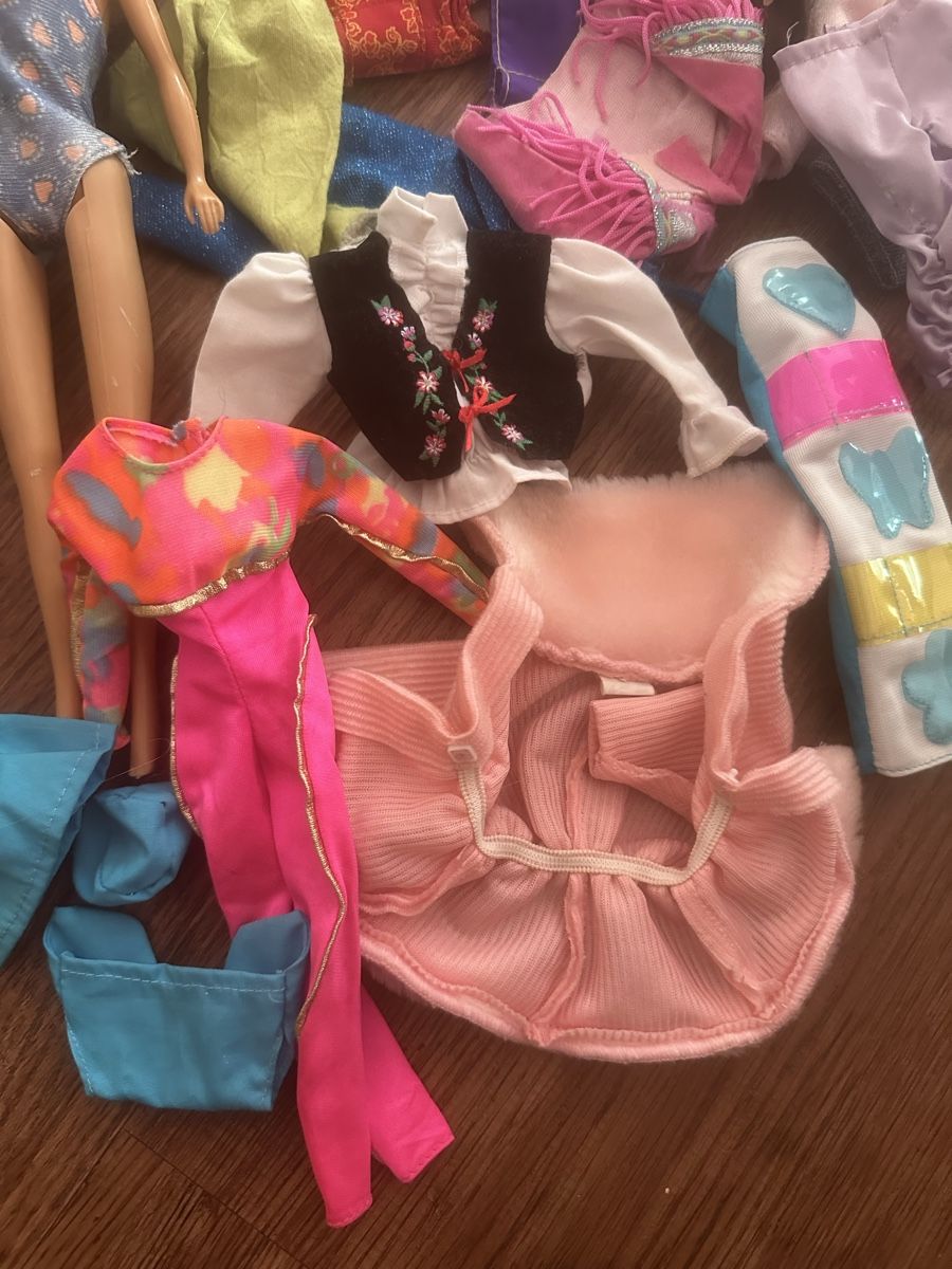 Poupées: Barbies  – D'occasion à Herbriggen par Sehrazade 9