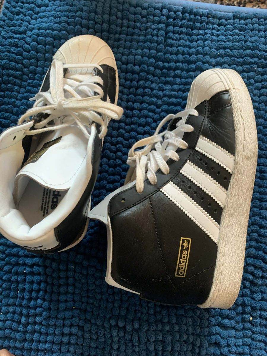 Adidas Chaussures hommes: ADIDAS Schuhe gr 36 – D'occasion à Uster par bek_v2ct 1