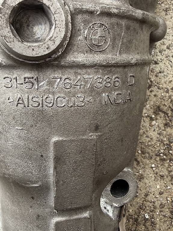 Tutti pezzi di ricambio auto: Bmw Differential Vorne  – Usato da St-urban venduto da sepahan73 1