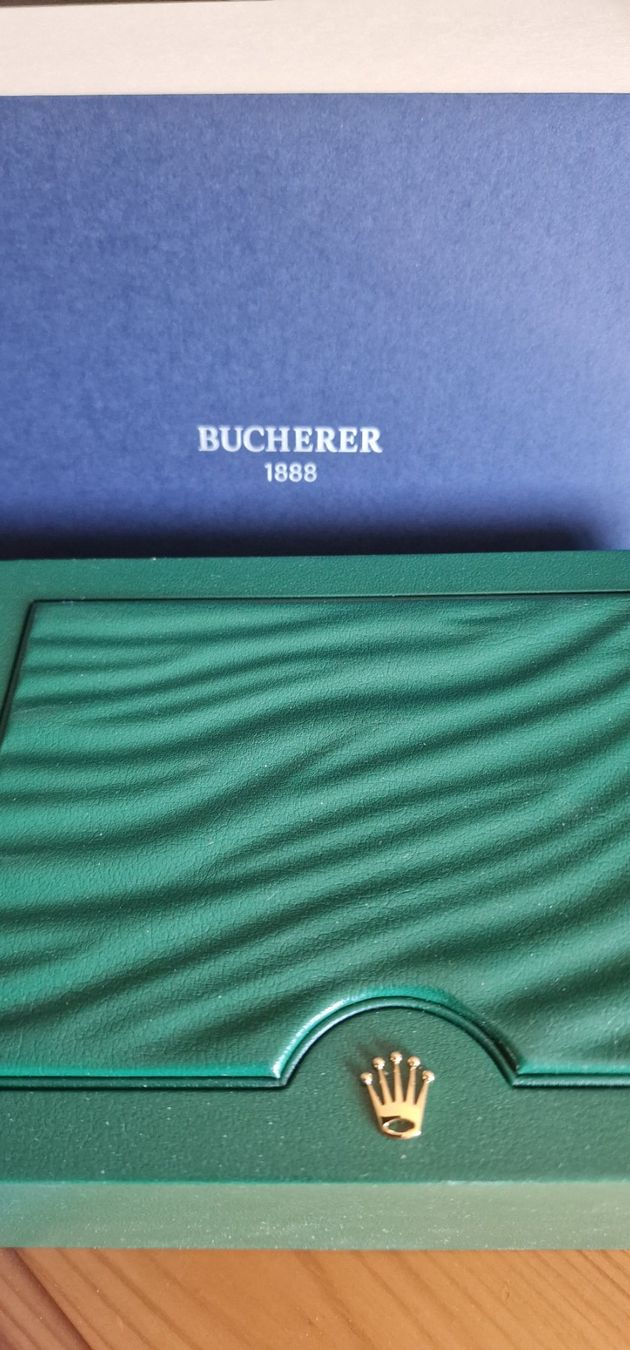 Rolex Orologi: Rolex Oyster Perpetual 41 vert 124300 - Set Complet Garantie – Nuovo (secondo la descrizione) da Vernier venduto da dyl_8v8k 2