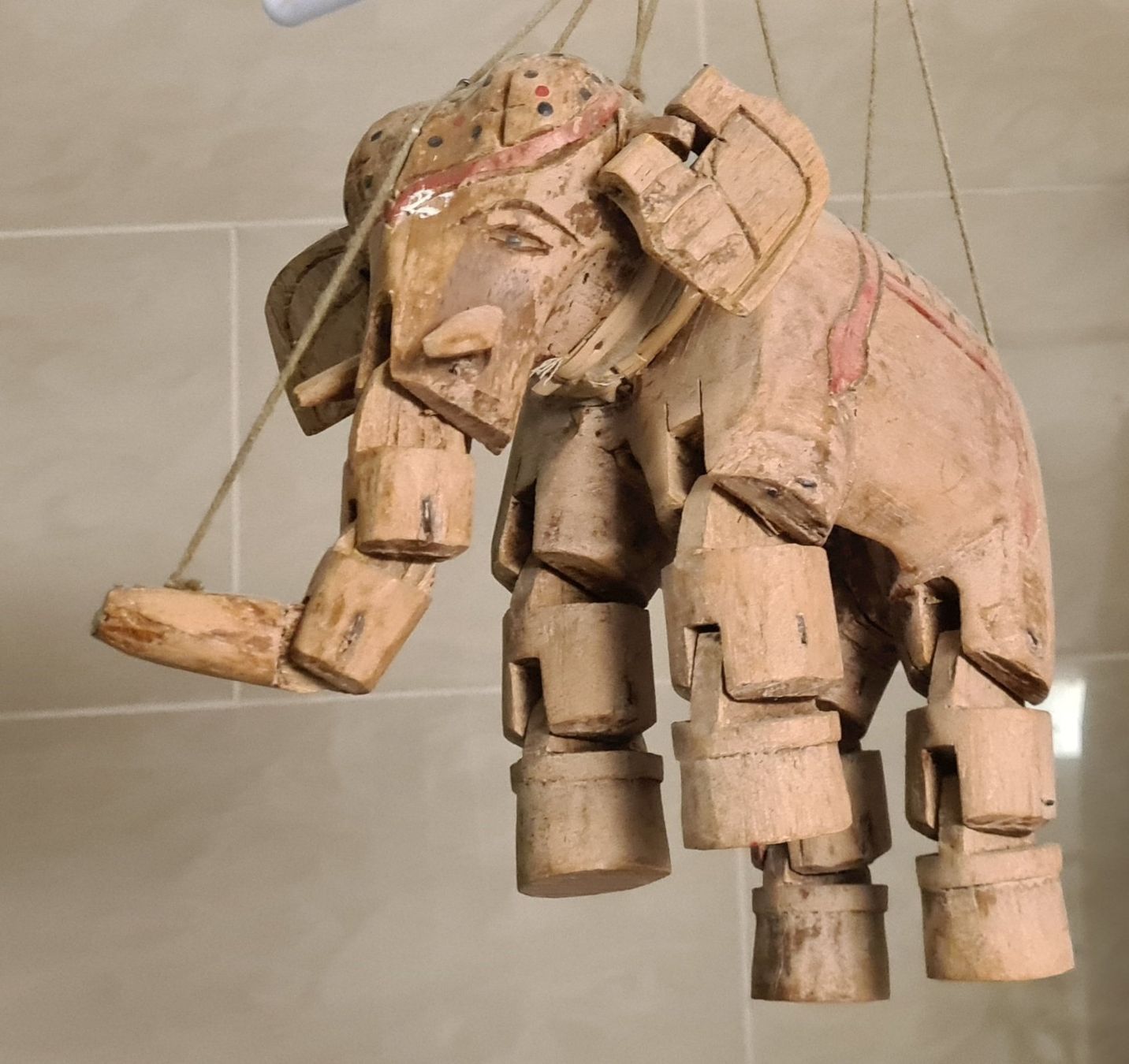 Bambole: Marionette Elefant Elephant selten handgeschnitzt – Nuovo (secondo la descrizione) da Füllinsdorf venduto da Sternenblick19 1