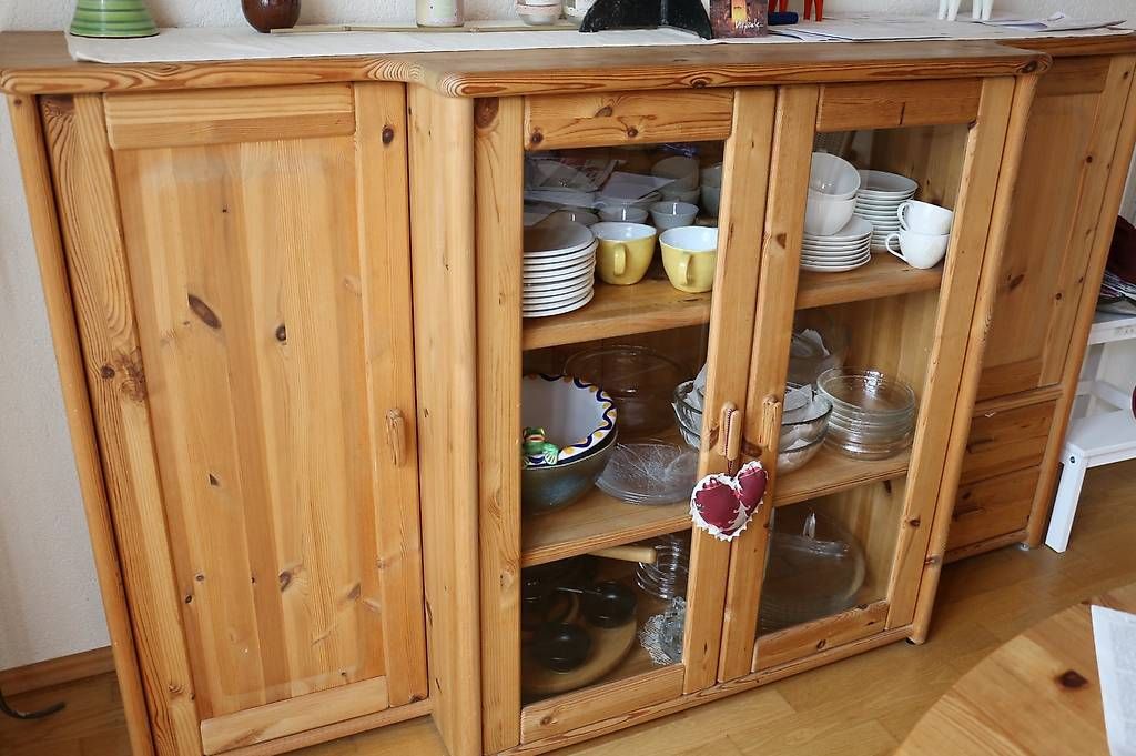 Schränke: Geschirrschrank – Gebraucht aus Meisterschwanden von the_p9l8