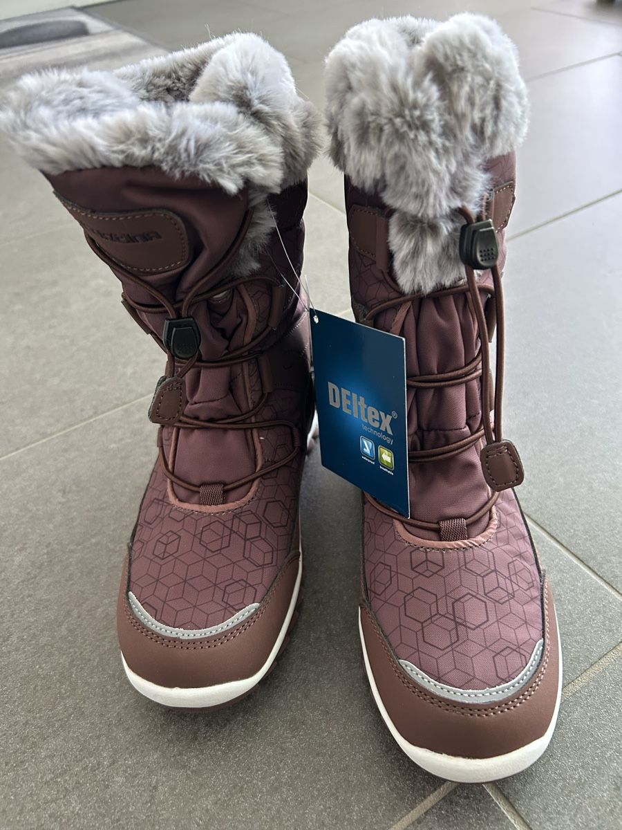 Chaussures filles: Mädchen Winterstiefel Gr. 34 – Neuf avec emballage d'origine à Heitenried par Scbern04 2