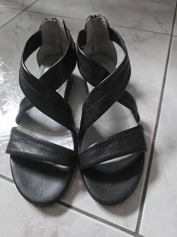 Damenschuhe: Sandali Nero Giardini – Gebraucht aus Cugnasco von iva_yw8k