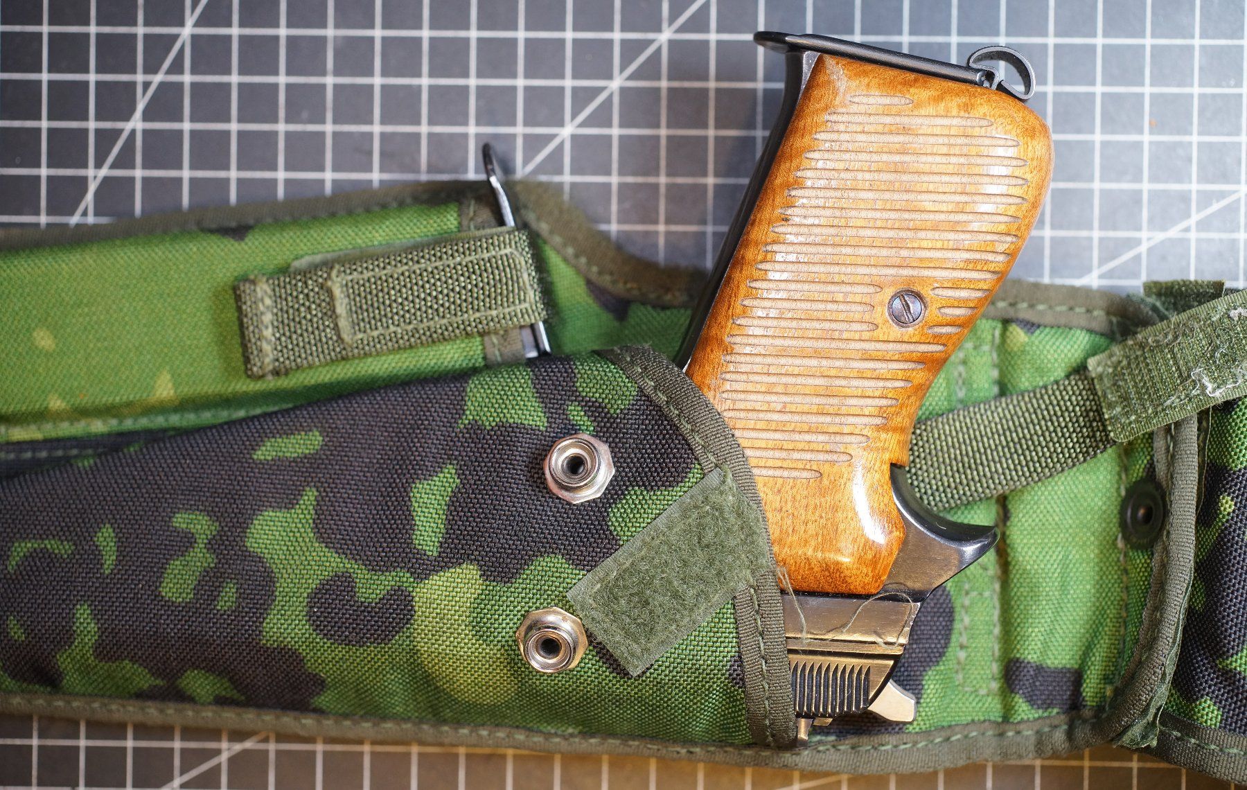 Sig Sauer Tiro a segno: Original SIG M49/P210 Holster der dänischen Armee – Usato da Zeiningen venduto da Bofo 8
