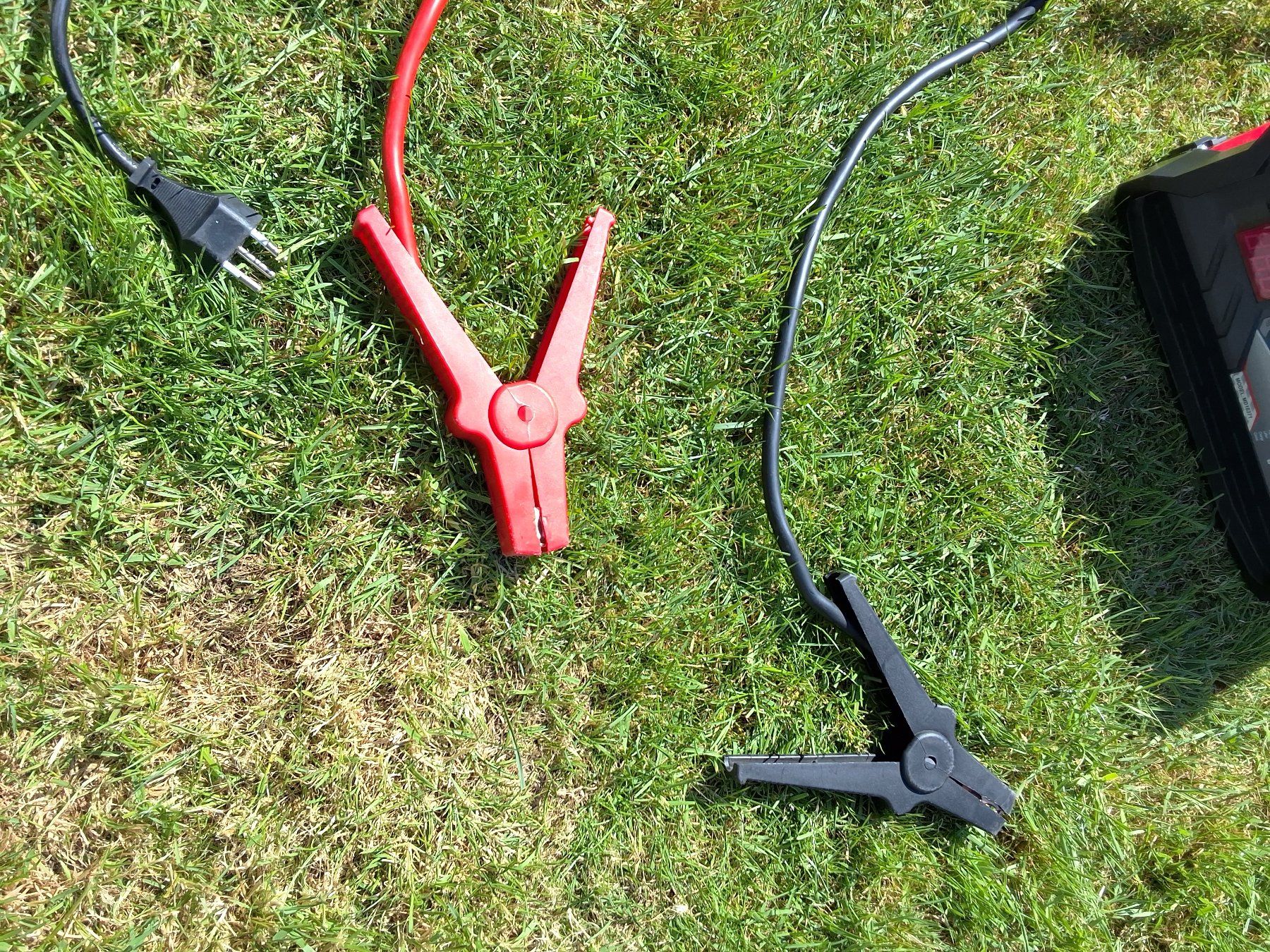 Batterie-Ladegeräte: Neuwertiges Batterieladegerät 6/12V – Gebraucht aus Neudorf von max_vvp6 2
