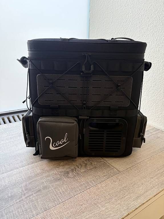 Rucksäcke: Kühlrucksack schwarz – Neu und originalverpackt aus Romanshorn von nor_9jxr