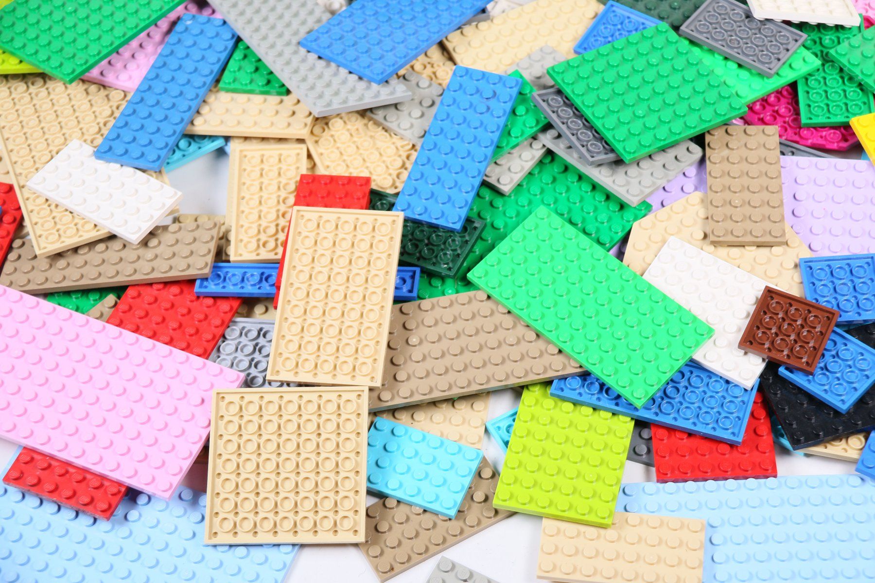 Lego Jeux de construction: Über 1kg dünne Legoplatten – D'occasion à Hettlingen par Scholi99 1
