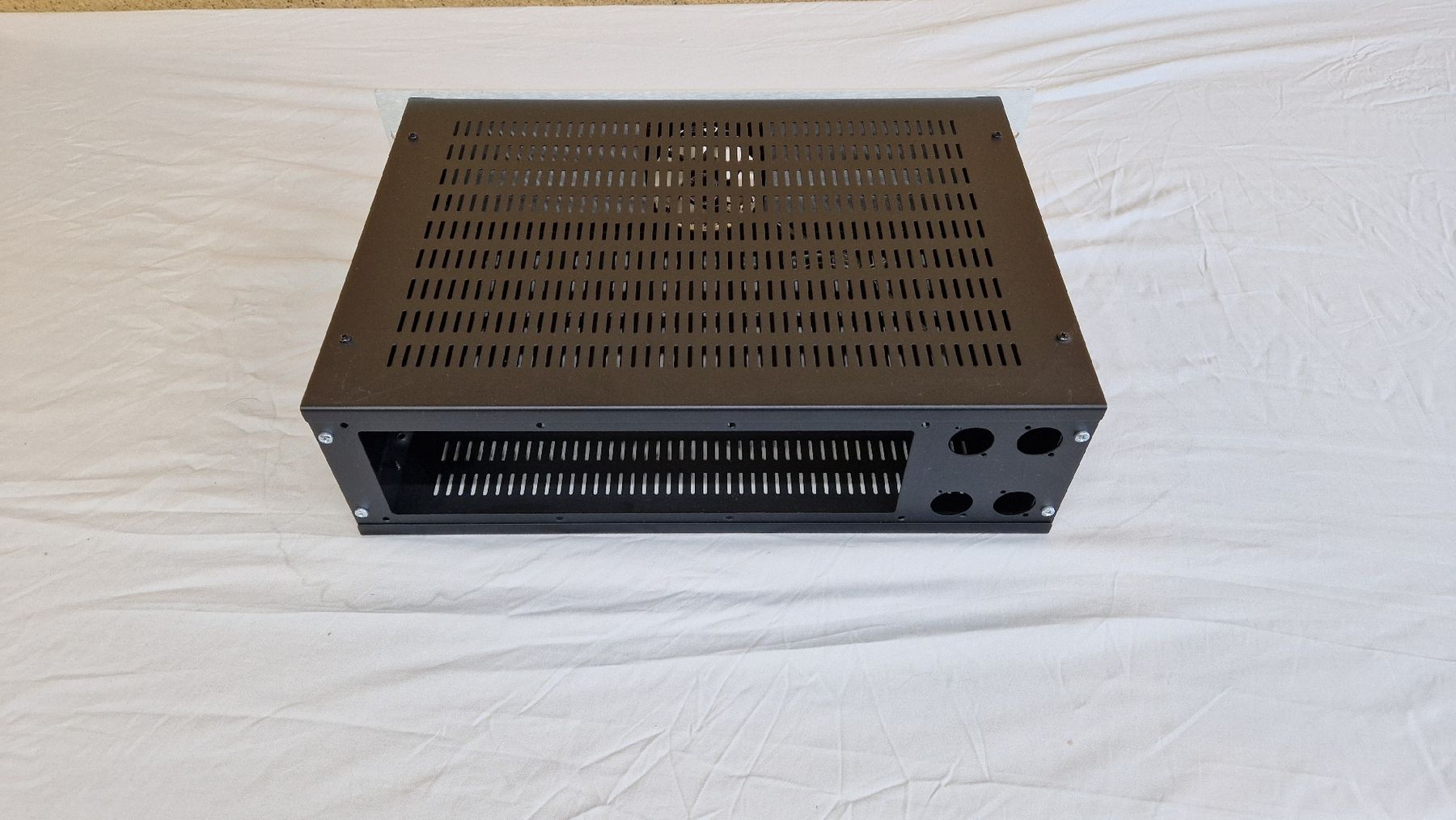 Sonstiges Zubehör: 19" Gehäuse 3HE – Gebraucht aus Homberg b. Thun von Pro_speaker 2
