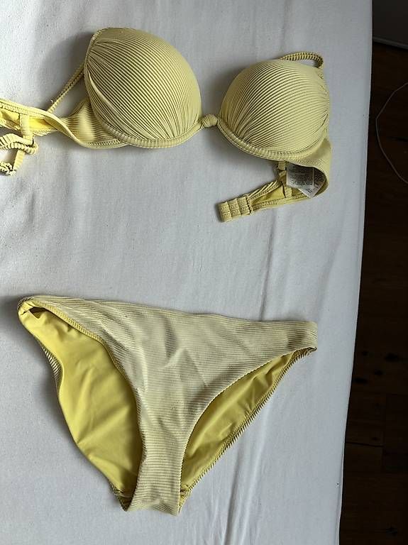Badekleider & Bikinis: gelber Bikini – Gebraucht aus Chur von gio_6rlp