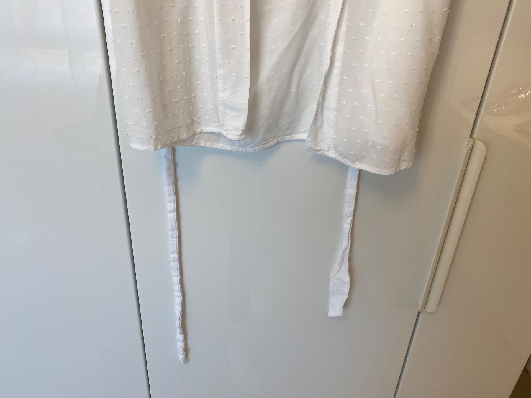 Shein Camicette: Bluse in Weiss mit Gürtel (Gr.S) – Usato da Merenschwand venduto da R-R-R 4