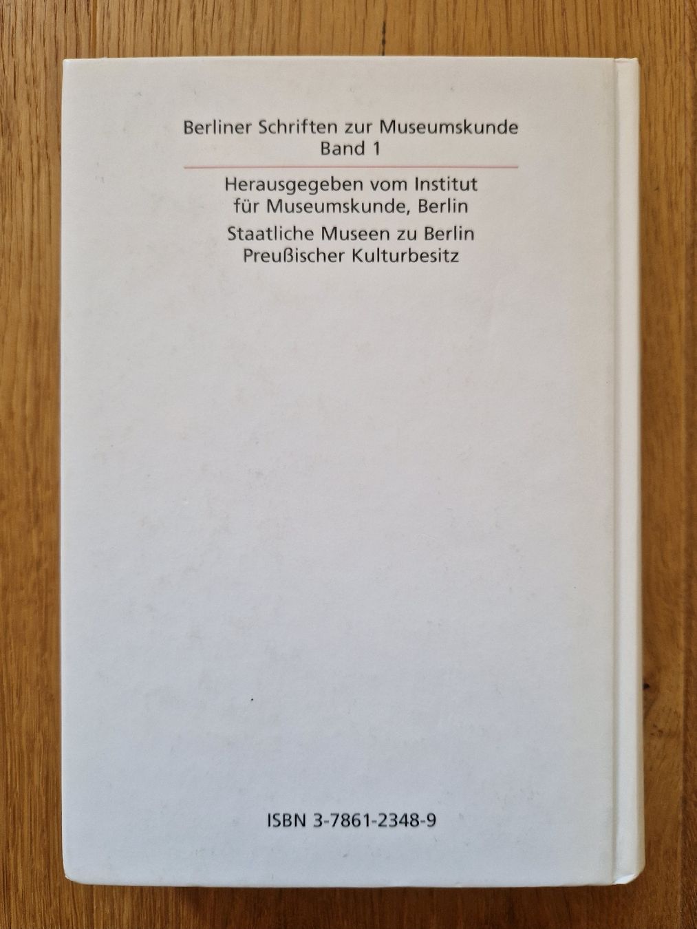 Libri: Sammlungsgut in Sicherheit – Usato da Utzenstorf venduto da Isa6 8