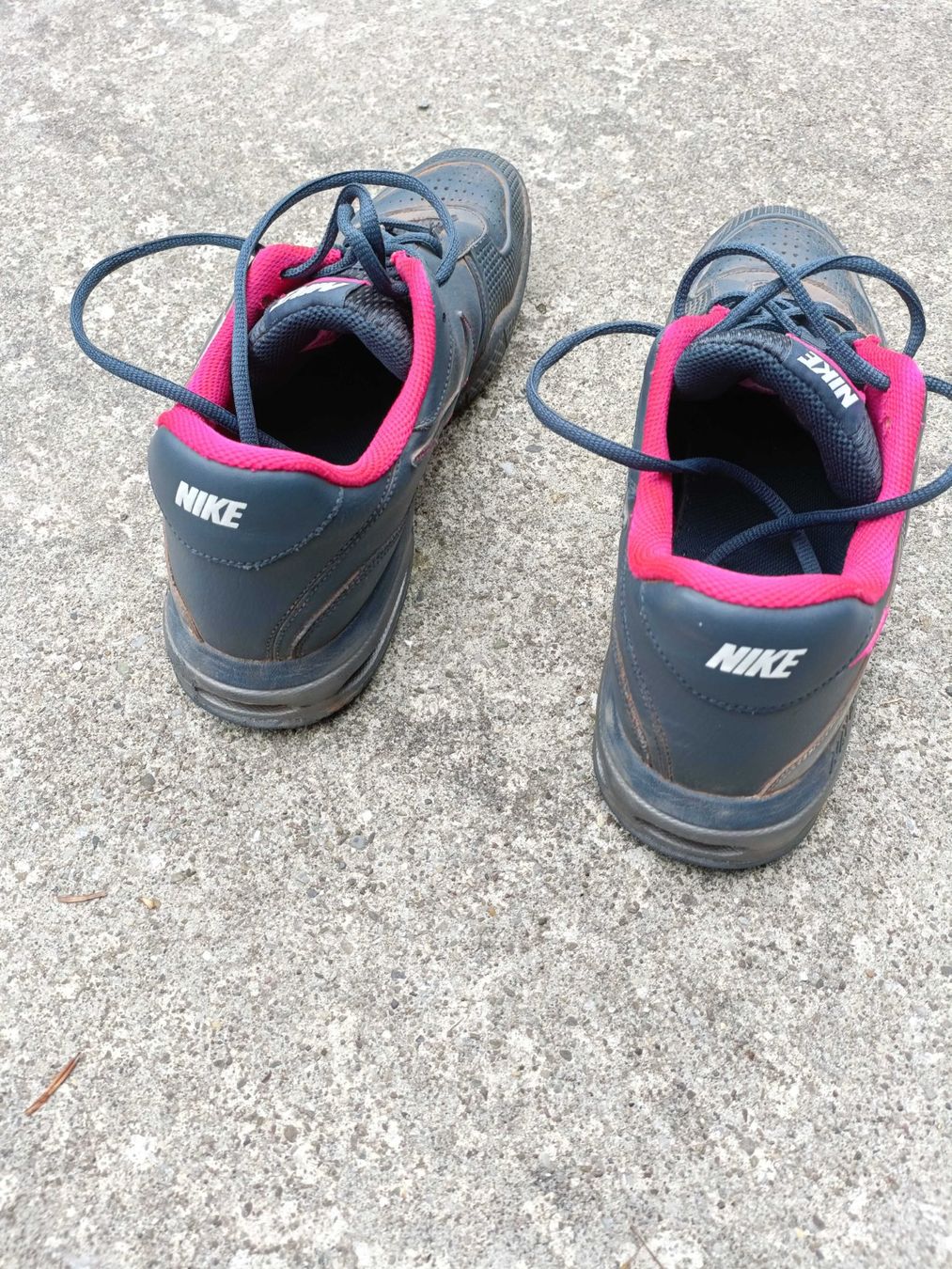 Nike Herrenschuhe: Nike Tennis Schuhe Gr. 45.5 – Gebraucht aus Zumikon von dwl_j987 2