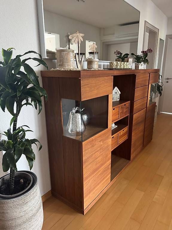 Commodes: Massivholzkommode Nussbaum – D'occasion à Weiach par sel_s7kk 2