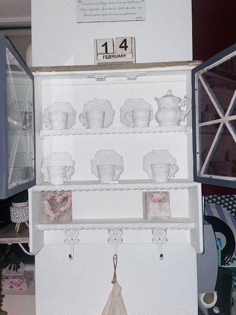 Set di piatti: Shabby Chic Kaffee Set mit Milchkanne – Nuovo (secondo la descrizione) da Fällanden venduto da LetiRobi