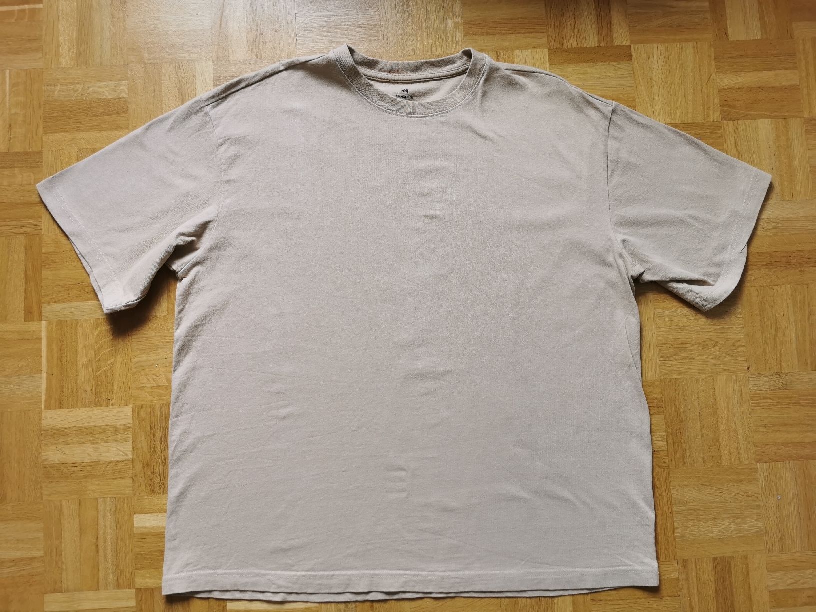 H&M T-shirt: Oversized T-Shirt – Usato da Belp venduto da sar_r7ls
