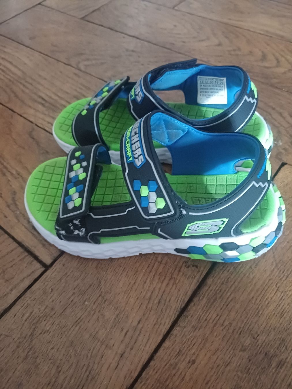 Skechers Scarpe per ragazzi: Sandalen Grösse 30 von Skechers  – Usato da Schönenwerd venduto da pomodor 1