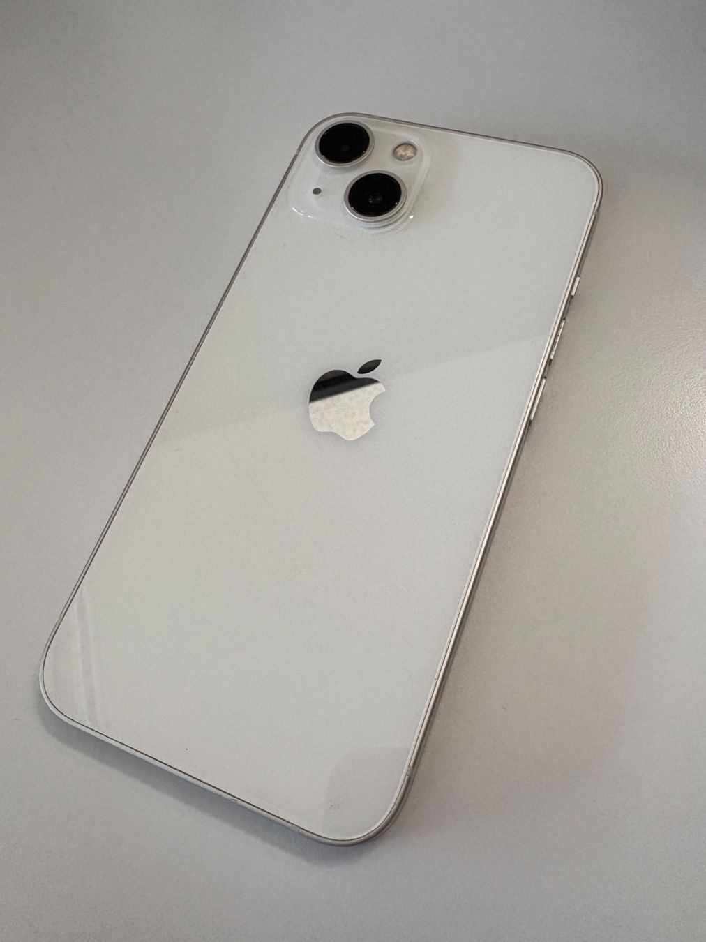 Apple Handys / Smartphones: iPhone 13 | 128 GB | weiss – Gebraucht aus Brittnau von  3