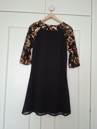 Robe Little Mistress noire à sequins cuivre – neuve