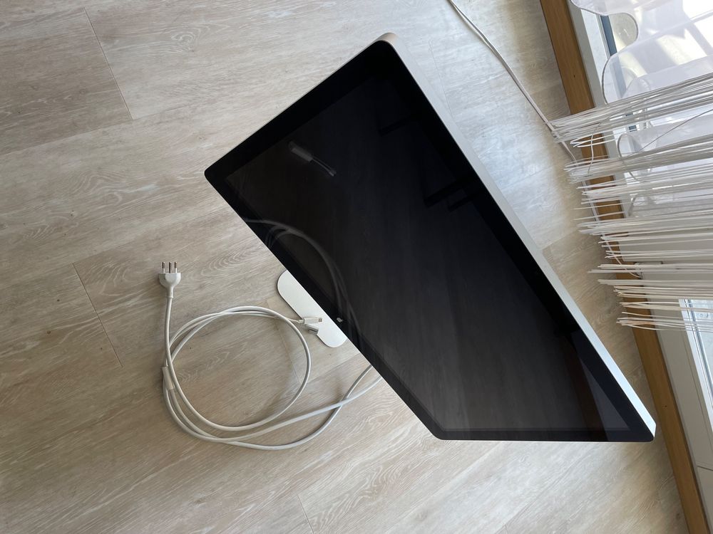 Apple Cinema Display 27