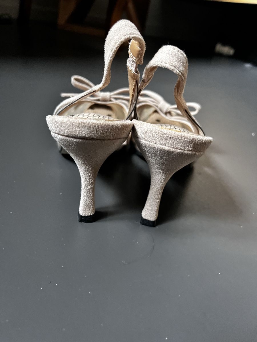 Damenschuhe: Pumps beige mit Schleife – Neu (gemäss Beschreibung) aus Küssnacht am Rigi von lus_g9xw 3