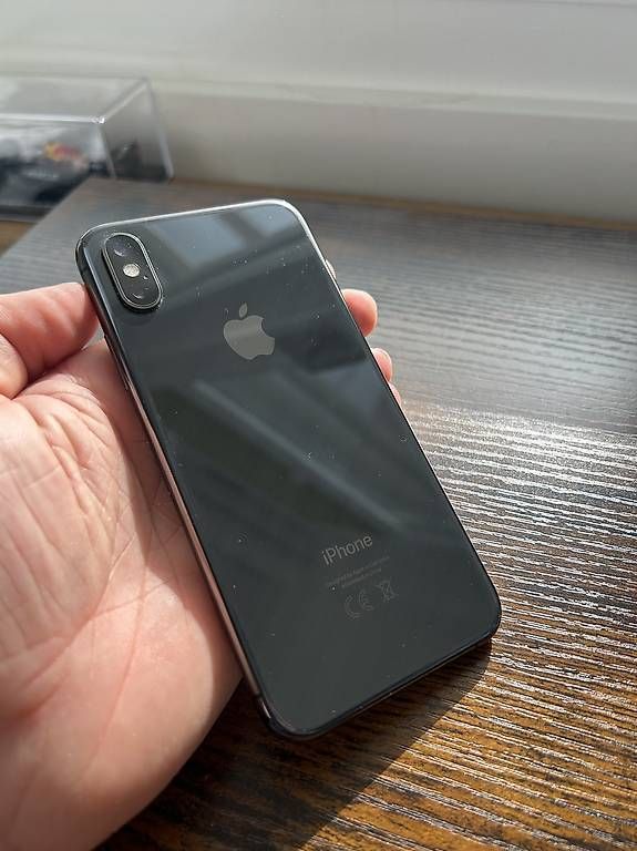 Apple Telefoni cellulari / Smartphones: iPhone XS 64GB – Usato da Thierachern venduto da sir_ptt6 1