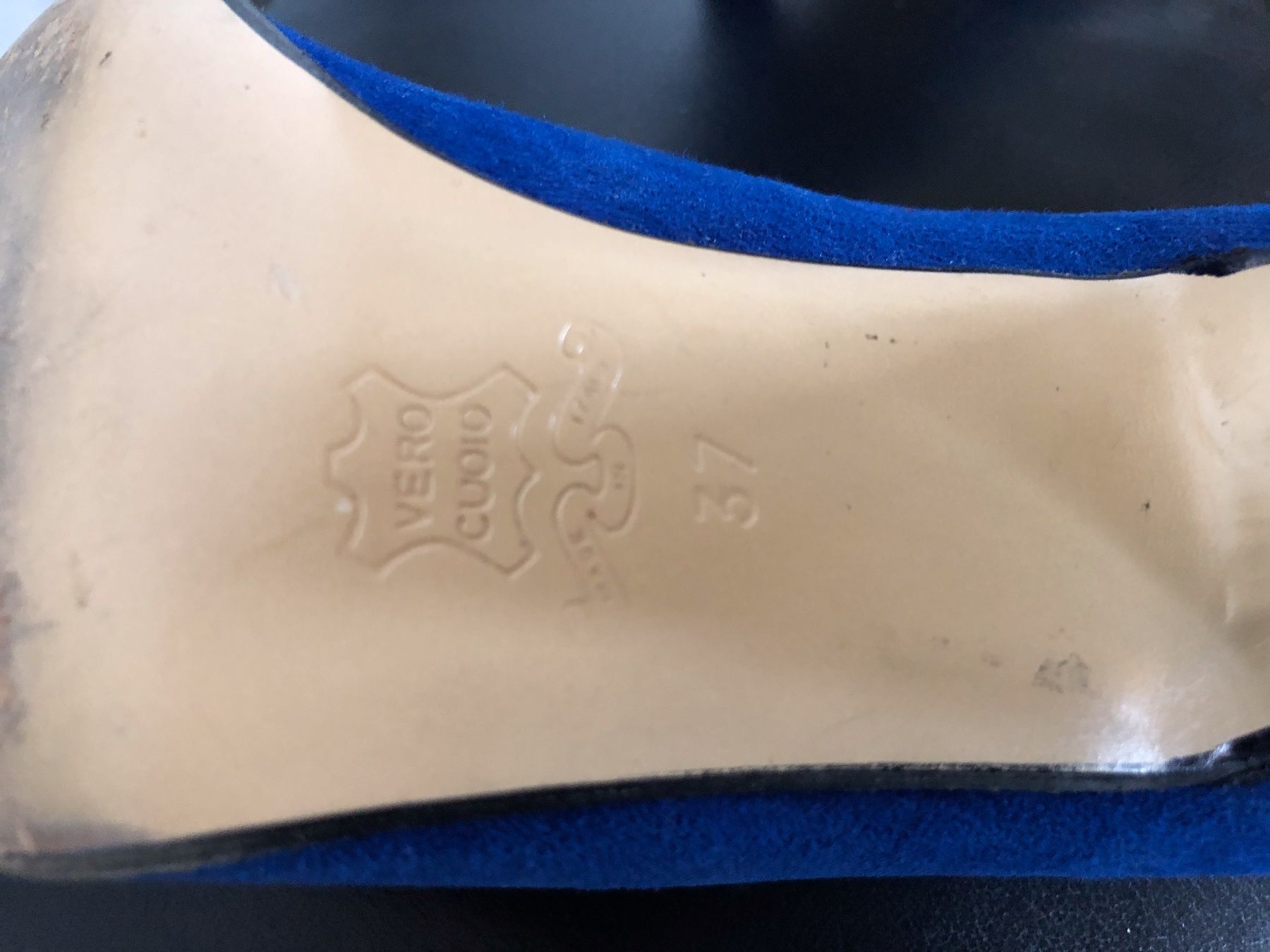 Damenschuhe: Elegante blaue Wildleder Pumps Gr. 37 – Gebraucht aus Zürich von Octopus-275 2