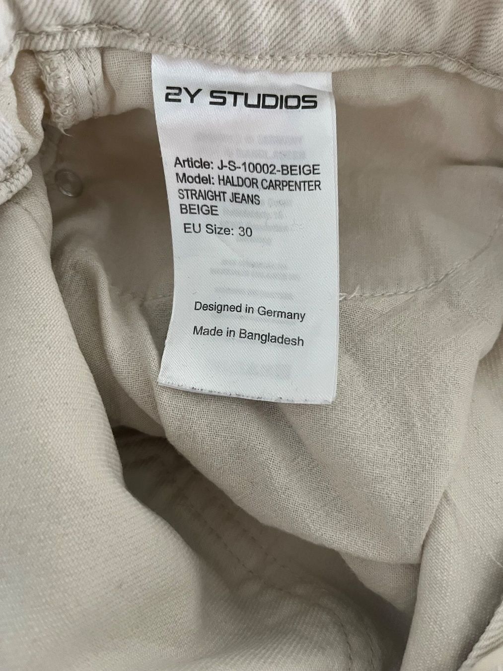 Jeans: 2Y Studios Carpenter Jeans Weiss, Gr. 30 – Nuovo (secondo la descrizione) da Sigriswil venduto da Krugle83 2
