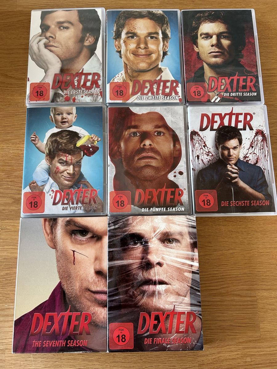 Tutti i DVDs: Dexter Staffel 1-8 – Usato da Dietwil venduto da Walterli1