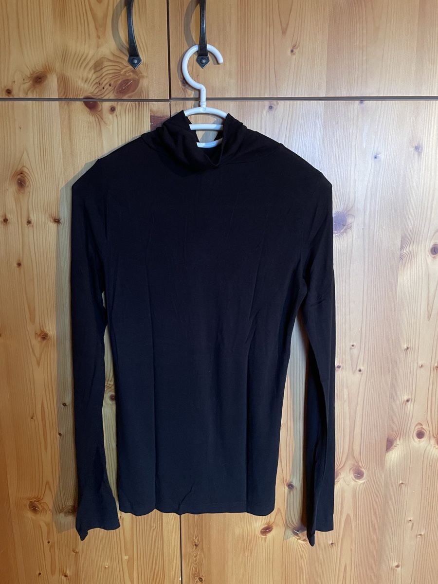Blouses, T-shirts & Tops: pull noir col roulé  – D'occasion à Martigny-Croix par lem7 1