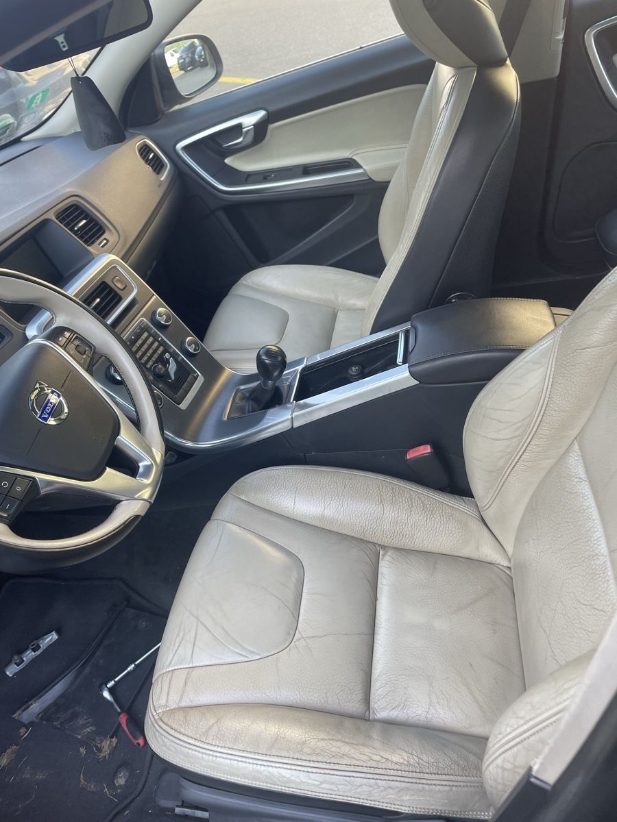 Volvo Automobili: Volvo S60 – Usato da Hünenberg See venduto da jan_gj9z 4