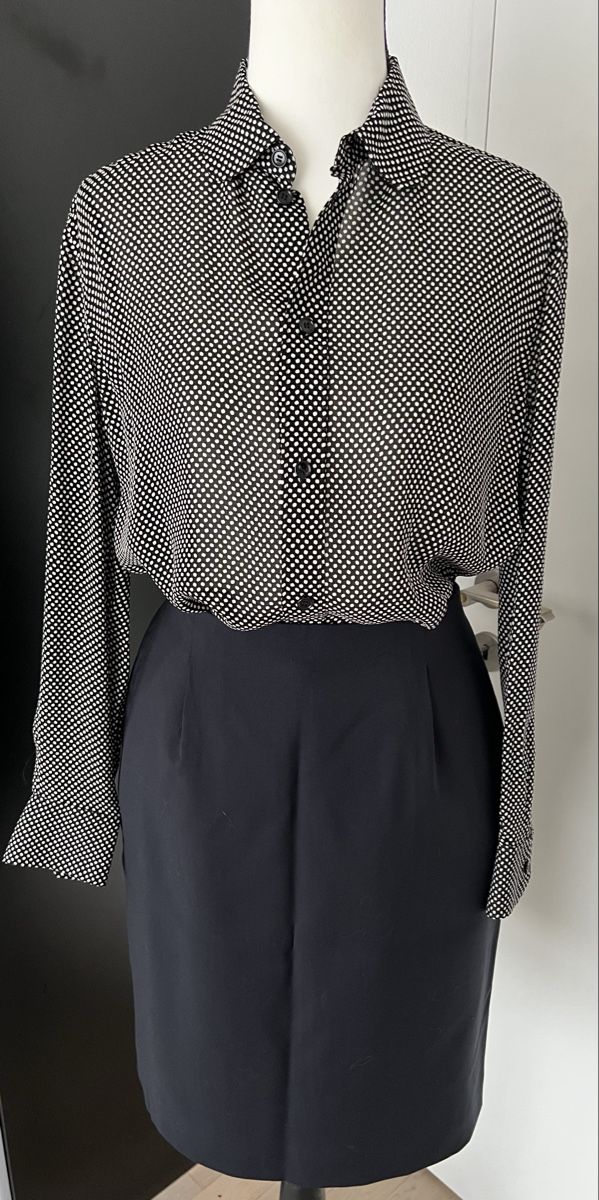 Celine Blusen: Celine – Neu und originalverpackt aus Zürich von ReStyle. 5