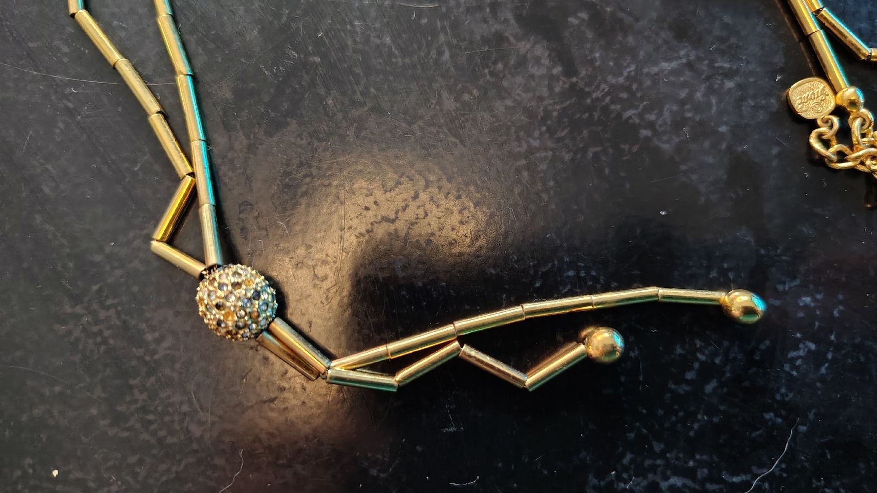 Catenine: Collier doré avec pendentif boule strassé – Usato da Puidoux venduto da Sophia70 2