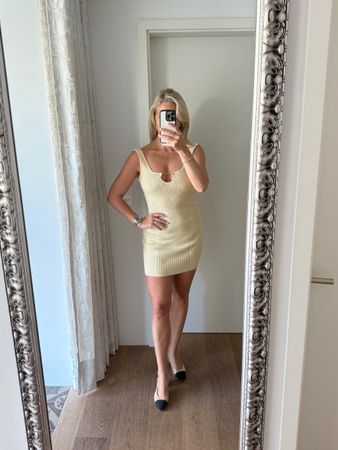 Jacquemus Mini Strickkleid Beige Gr. FR 36 (EU 34)