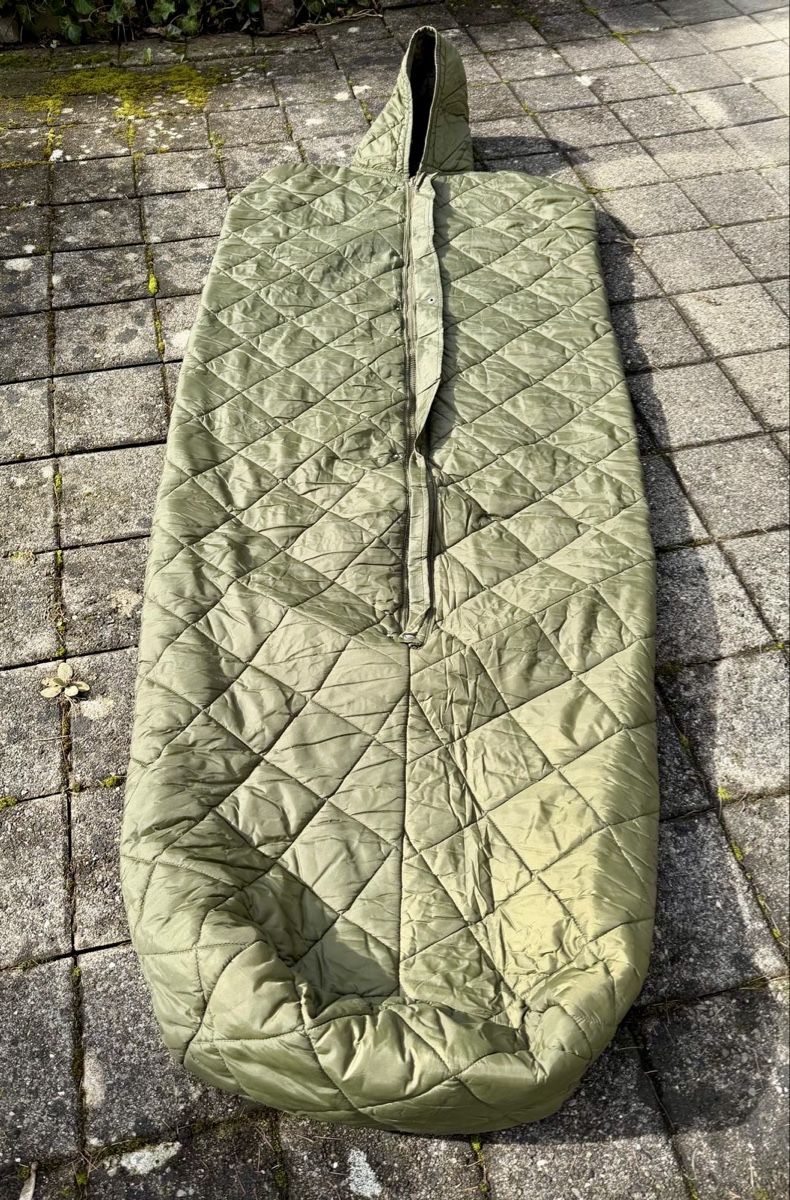 Armée suisse Sacs de couchage: Armeeschlafsack Militär – D'occasion à Inwil par TheSwissEagle 1