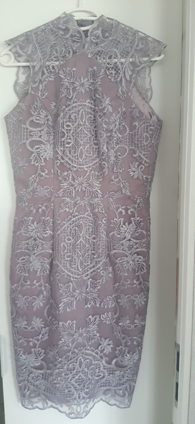 Kleider: Elegantes Spitzenkleid in Lila – Neu (gemäss Beschreibung) aus Gretzenbach von LSXS