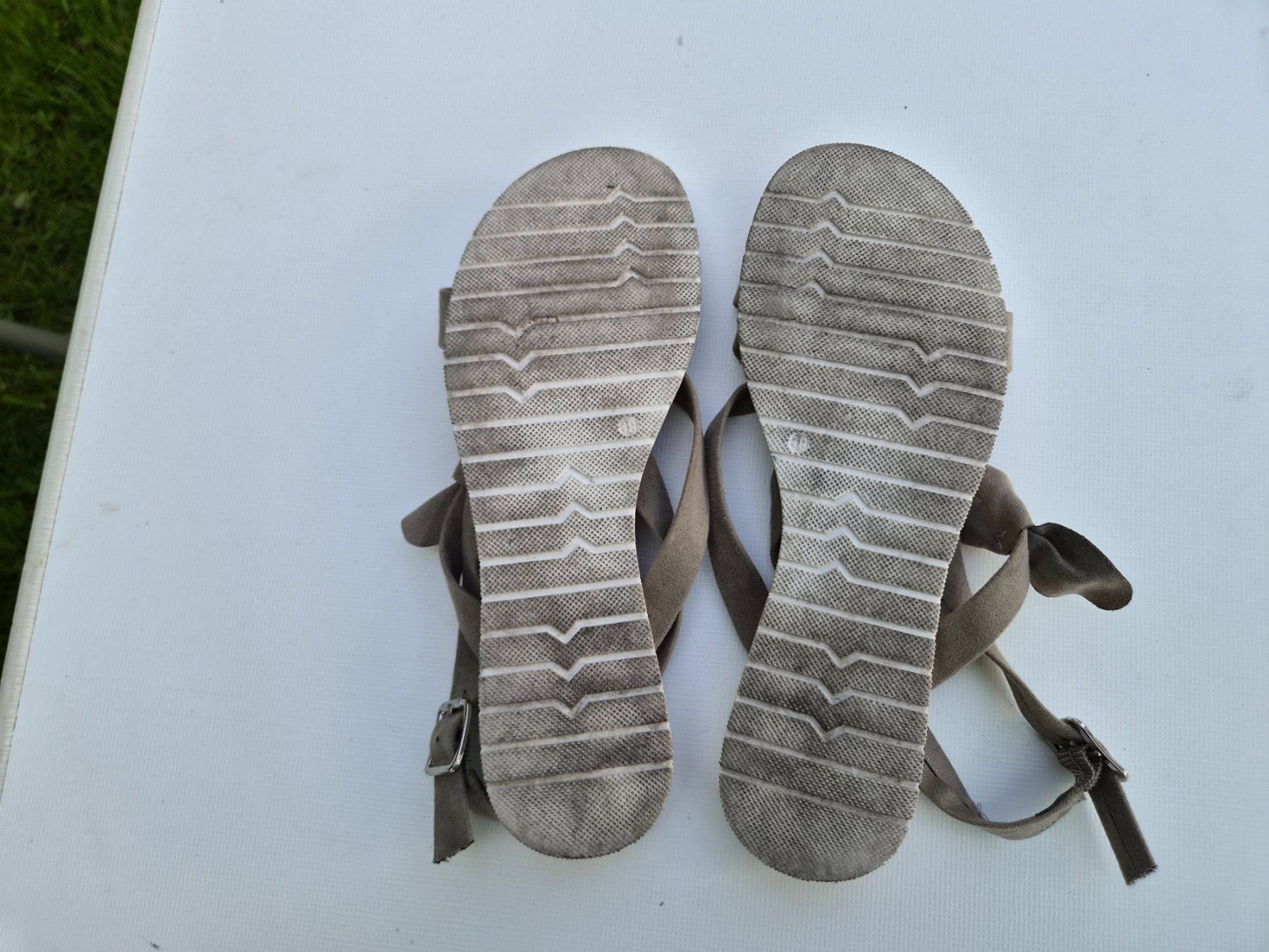 Graceland Scarpe da donna: Sandalen von Graceland, Gr. 39, hellbraun – Usato da Ibach venduto da urs_sl5h 4
