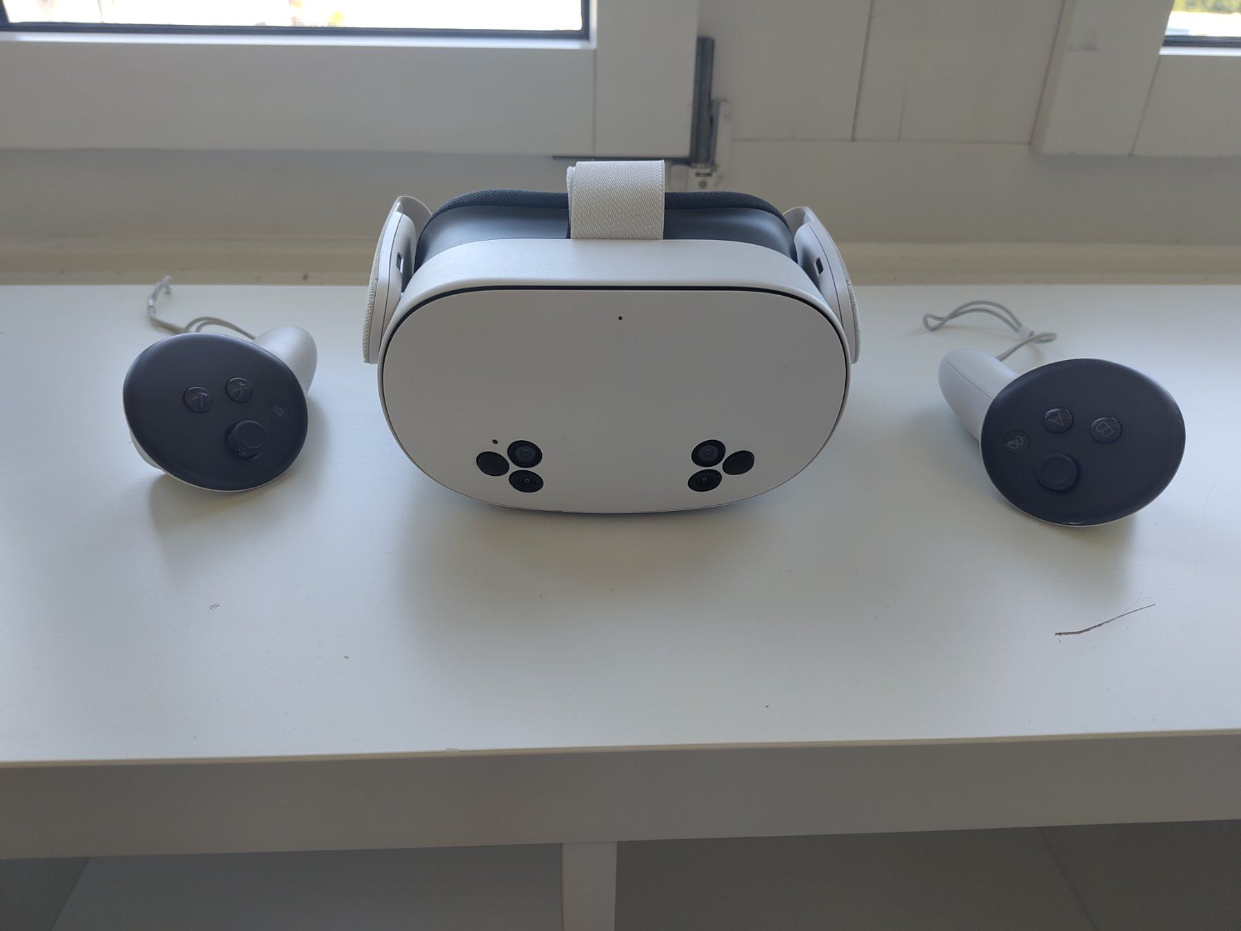 Meta Casque VR: VR Meta Quest 3S 128GB + Controller – D'occasion à Hausen am Albis par floschneiter 1