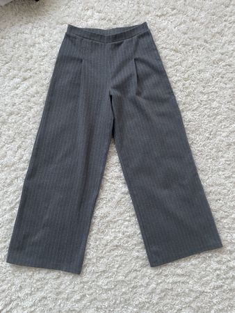 Pantalon large Kiabi gris à rayures taille 12 ans