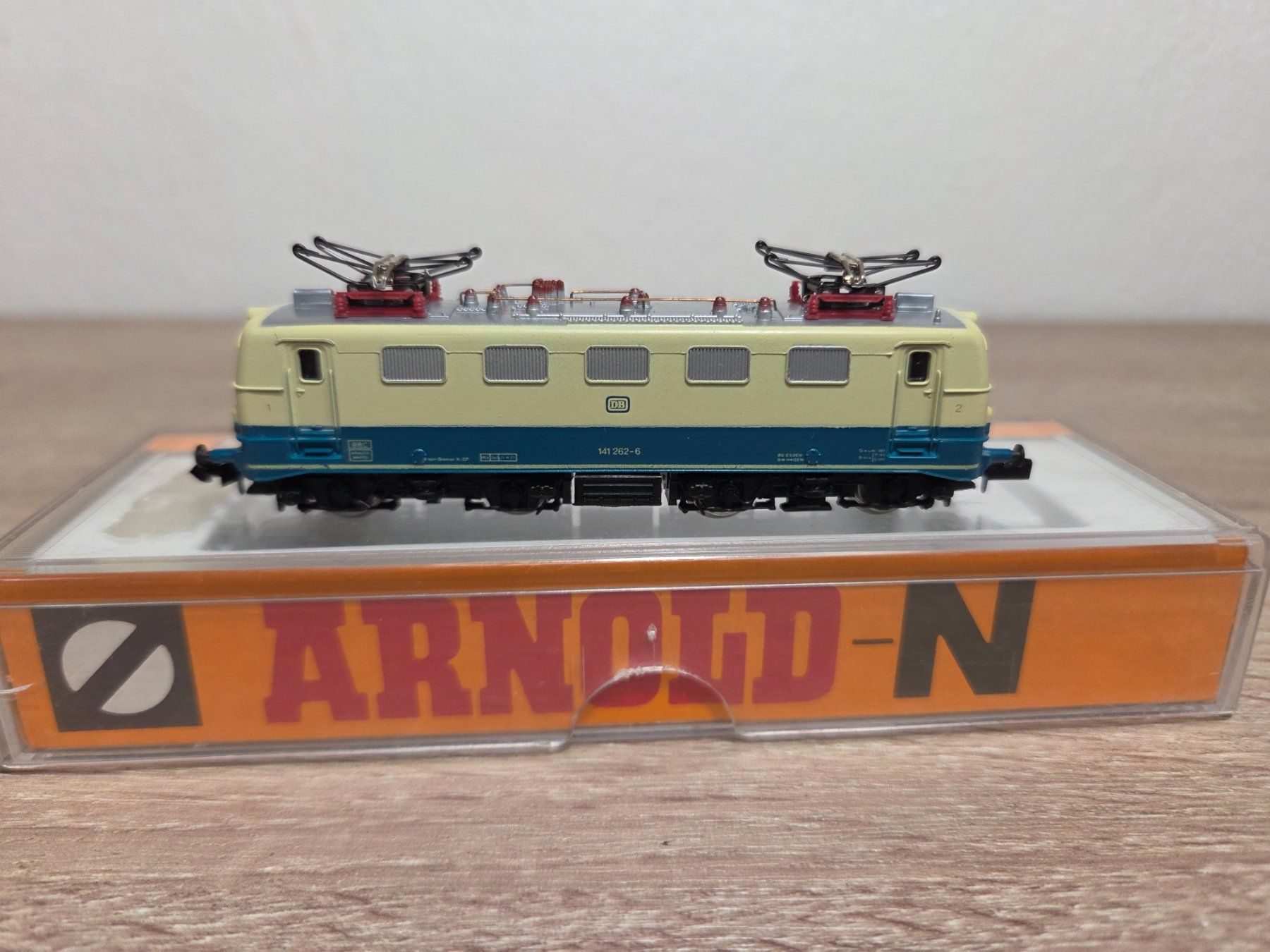 Arnold Modellini di ferrovie: Arnold N 2322 E-Lok BR 141 DB – Usato da St-Aubin-Sauges venduto da Lo_Go