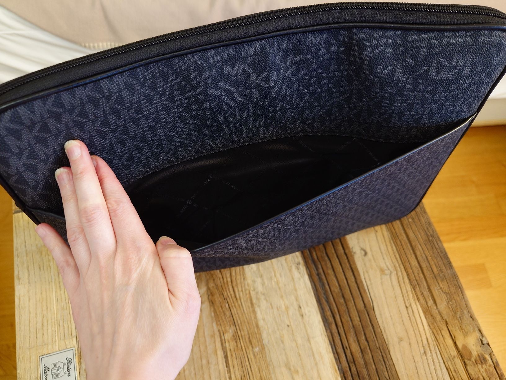 Michael Kors Sacs: Laptop Case Michael Kors | bis 15.6 Zoll – D'occasion à Muri AG par komich4 2