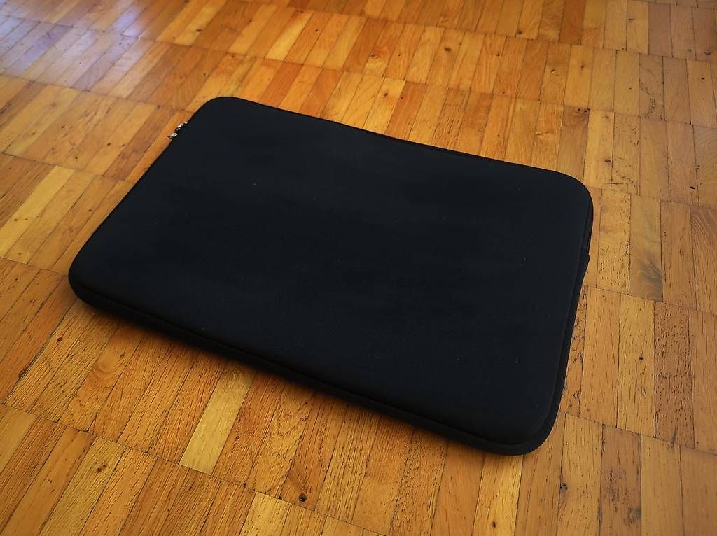 Covers & Taschen: 16" Laptop-Schutzhülle "Tech-Protect Neopren Sleeve" – Gebraucht aus Kreuzlingen von misfit777 1