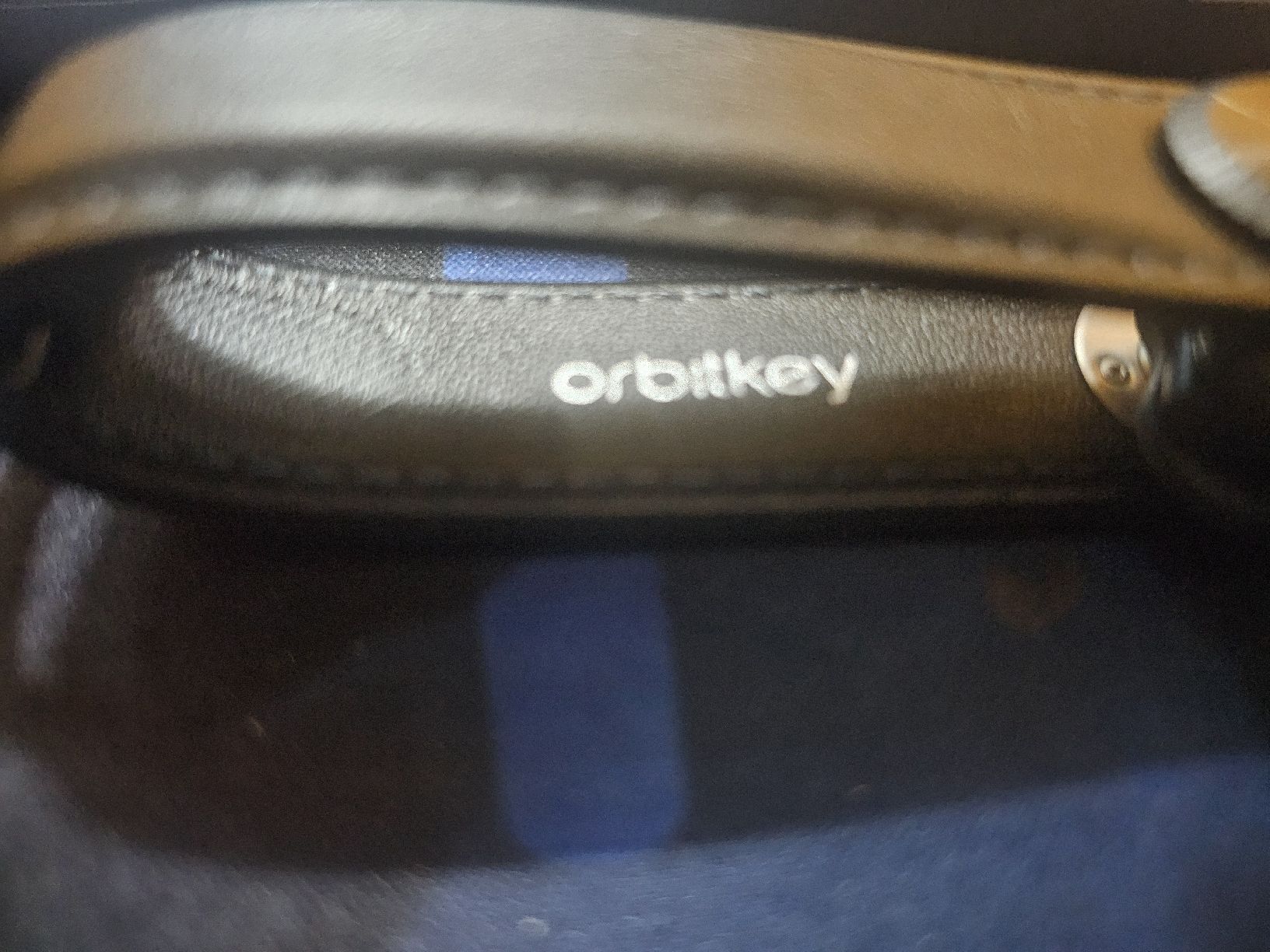 Portachiavi: Portachiavi Orbitkey pelle nero – Nuovo e nell'imballaggio originale da Mendrisio venduto da ibr_ckm6 4