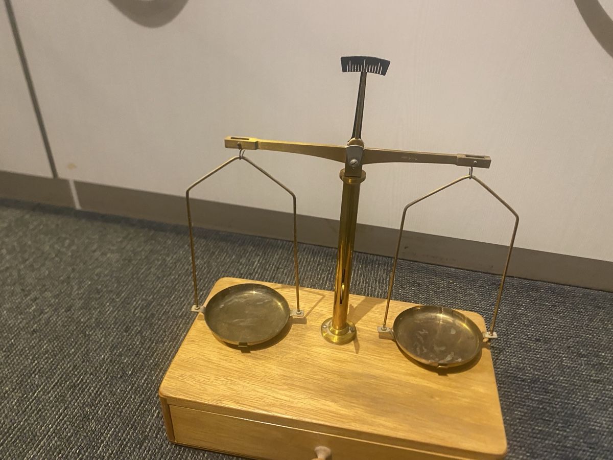 Bilance e pesi: Balance de précision vintage trébuchet – Usato da Ardon venduto da Jm8
