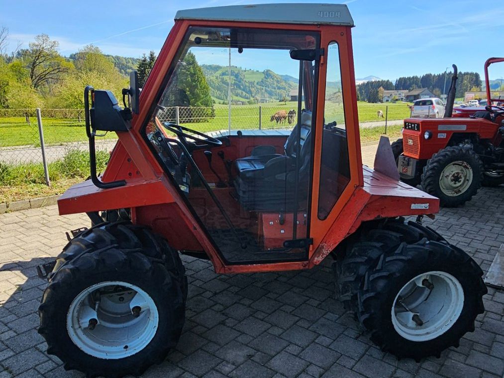 Reform Trattori: Metrac 4004 Zweiachsmäher – Usato da Lütisburg-Station venduto da Egli-Landmaschinen 2