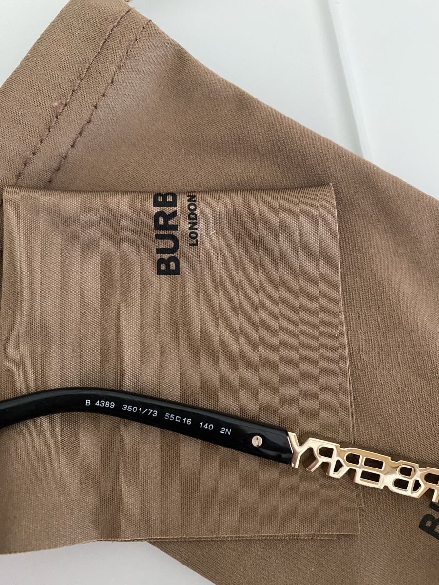 Burberry Lunettes & Verres: Original "Burberry-Sonnenbrille" JONI – D'occasion à Dübendorf par Azzurro17 5