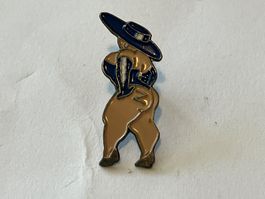 1 Pin Pinup Frau Z